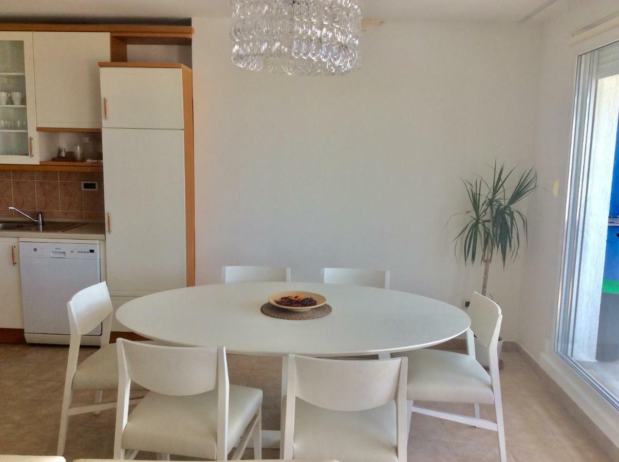 Beach Apartment Lux View Split Bagian luar foto