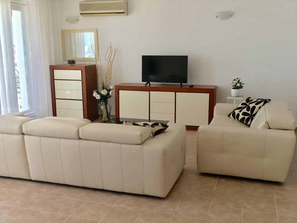 Beach Apartment Lux View Split Bagian luar foto